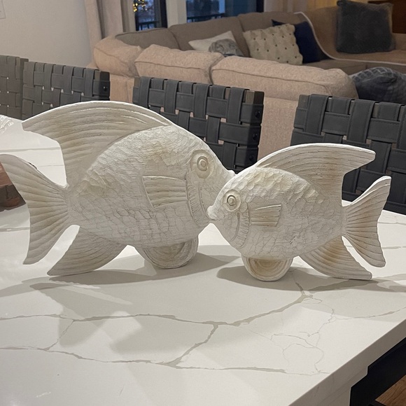 Homegoods Other - Elegant White Fish Sculpture Set